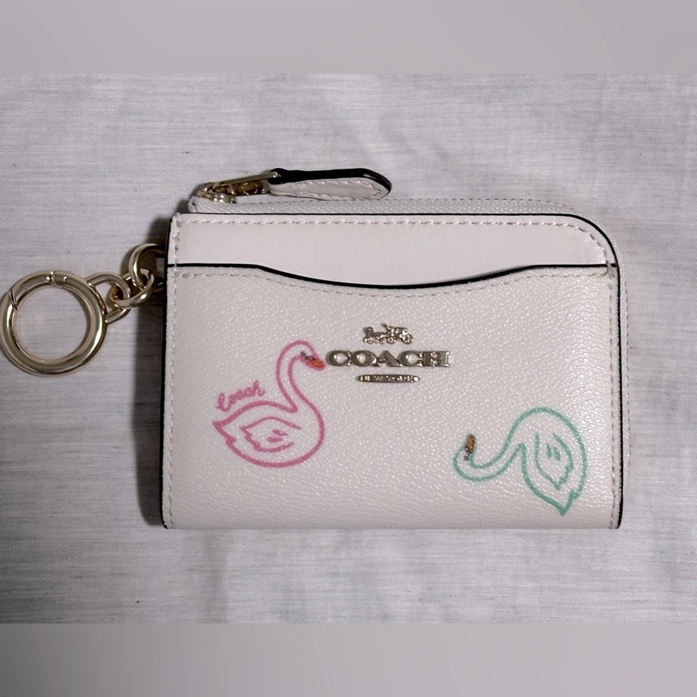 Coach L Zip Card Case With Swan Print